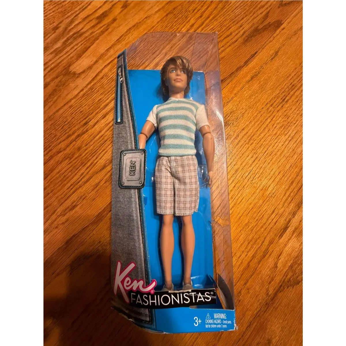 Ken Doll Fashionistas - 2011 - Articulated Arms - Blonde Rooted Hair - X2266