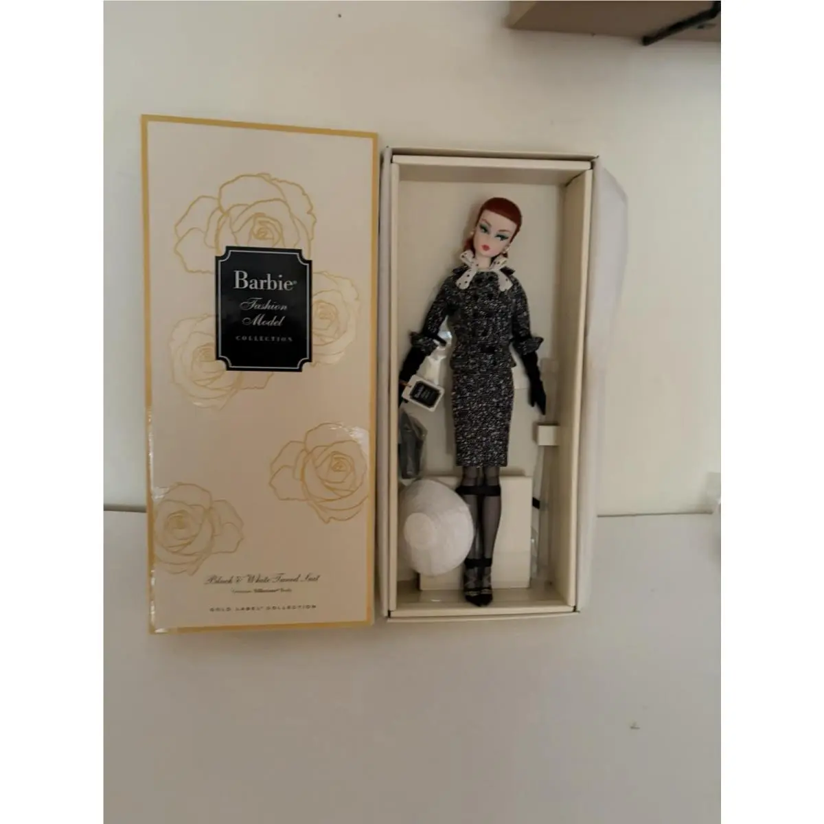 2016 Silkstone Barbie Black White Tweed Suit Gold Label Doll DWF54 Nrfb