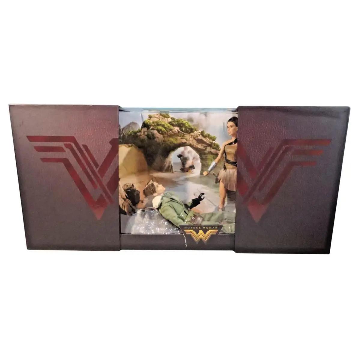Barbie Collector Wonder Woman Paradise Island Giftset DWF48
