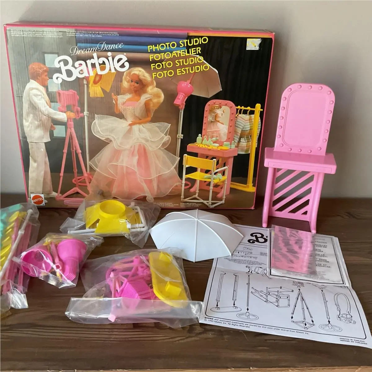 Vtg 1990 Barbie Dream Dance Photo Studio Rare International Version- 8697