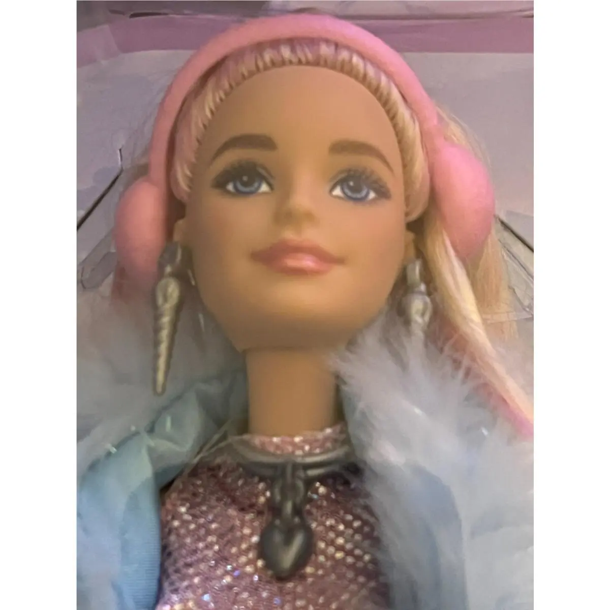 Barbie Extra Fly Doll Snow Doll w/ Sparkly Pink Jumpsuit Fur Coat Suitcase