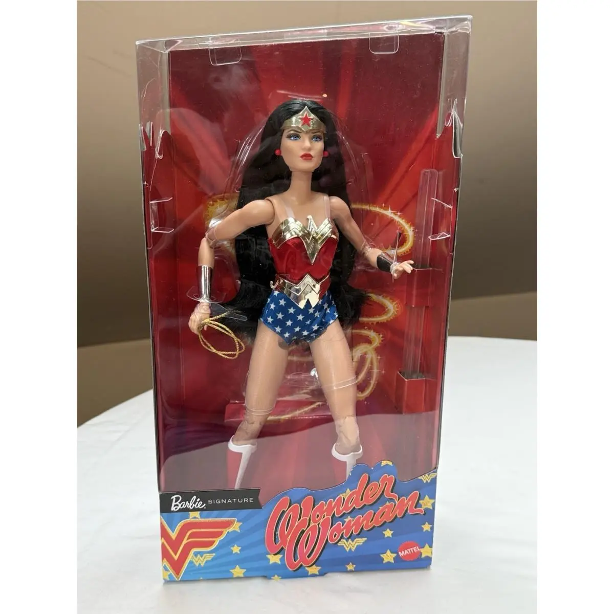 Mattel Barbie Signature Wonder Woman Doll JBJ36 DC Comics Collector
