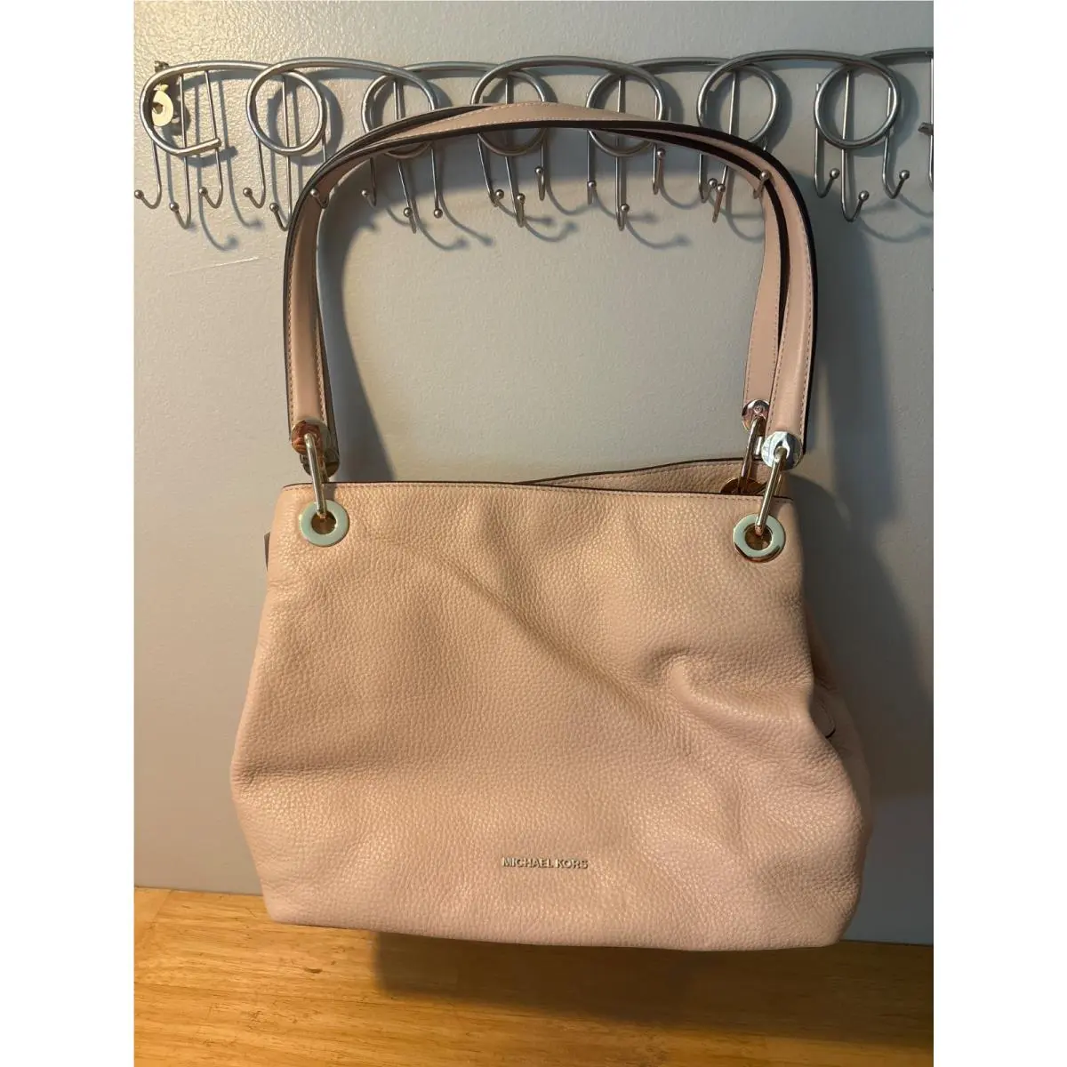 Raven Large Oyster Pebbled Leather Shoulder Bag Tote Gold Hardware by Michael Kors