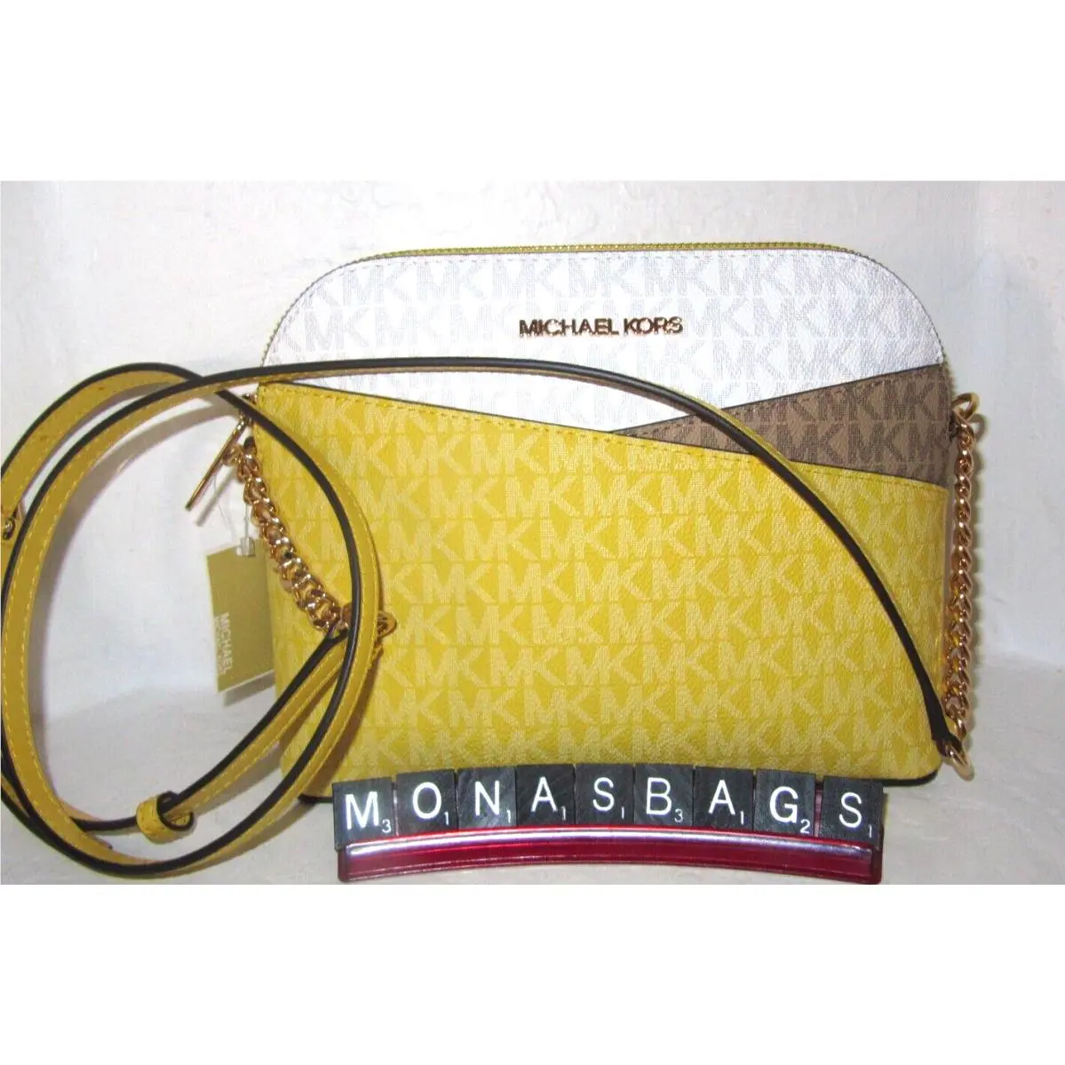 Michael Kors Jet Set Daisy Yellow Med Dome Signature Crossbody Bag