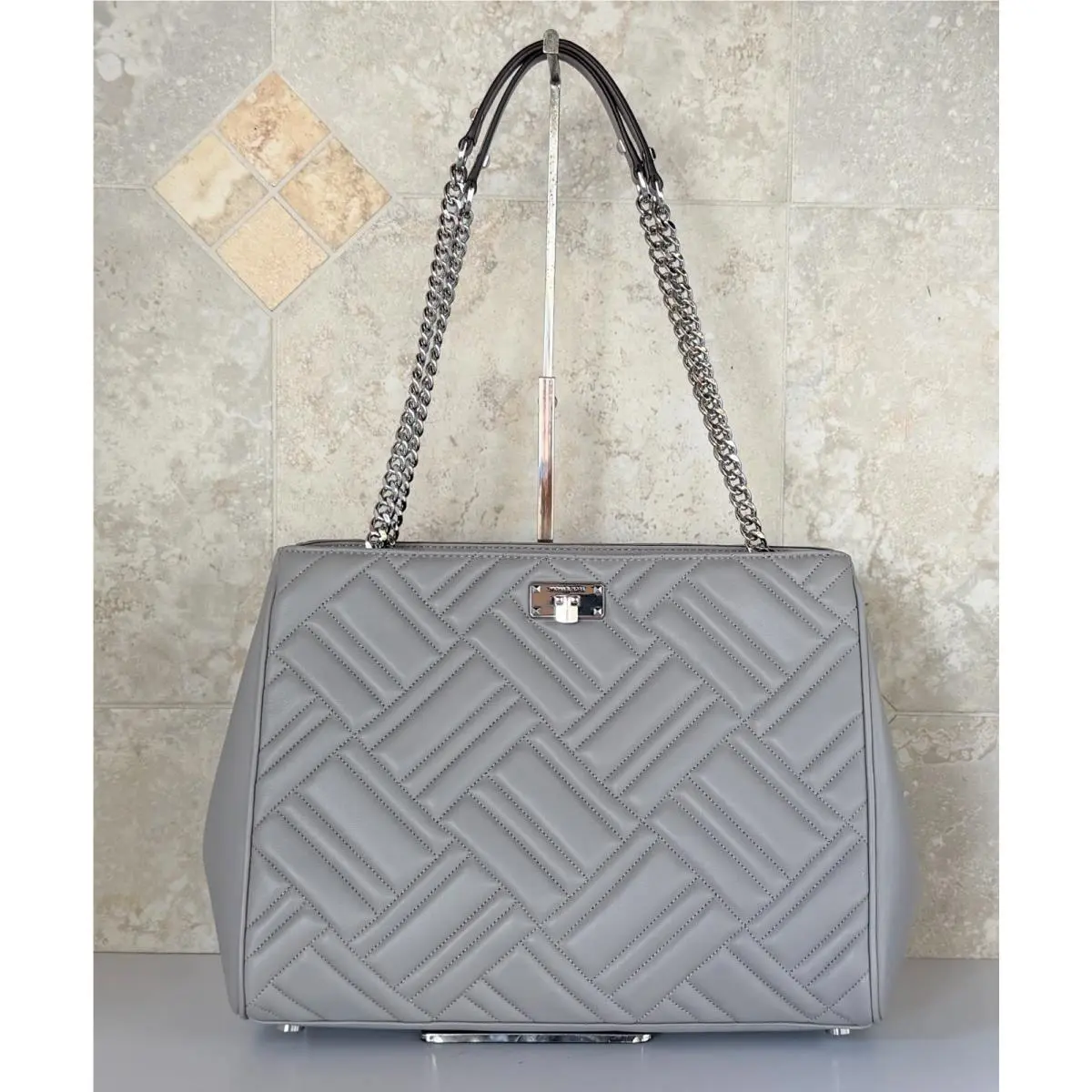 Michael Kors Peyton LG Convertible Chain Shoulder Tote Bag Quilted Pearl Grey