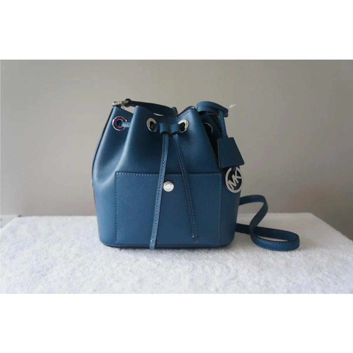 Michael Kors Purse Greenwich Saffiano Leather Small Bucket Crossbody Bag