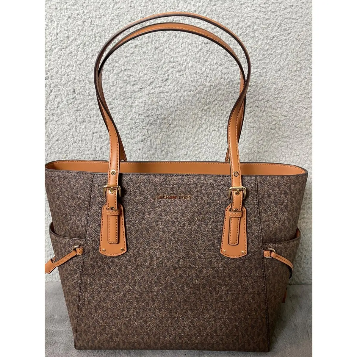 Michael Kors Voyager East West Signature Tote Handbag Brown Purse Logo