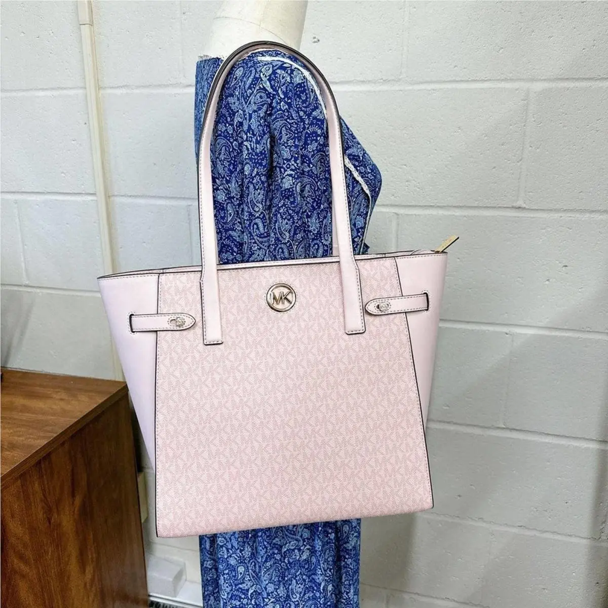 35S2GNMT3B Tote Bag IN Powder Blush by Michael Kors