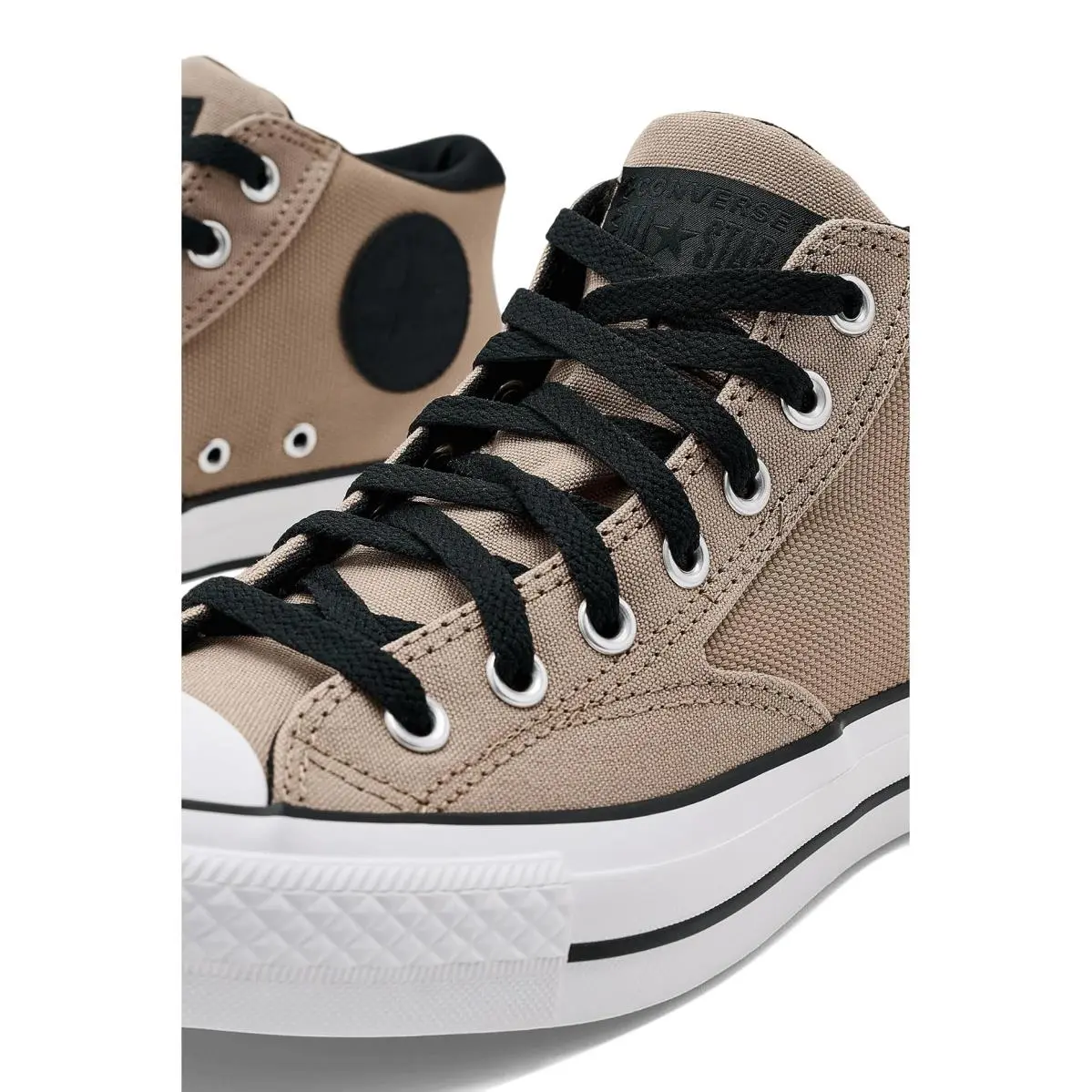 Converse shoes - Black/White/Black