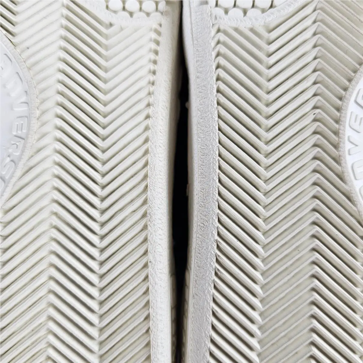 Converse shoes - White 16