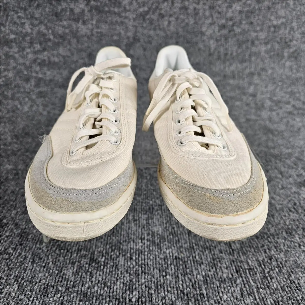Converse shoes - White 12