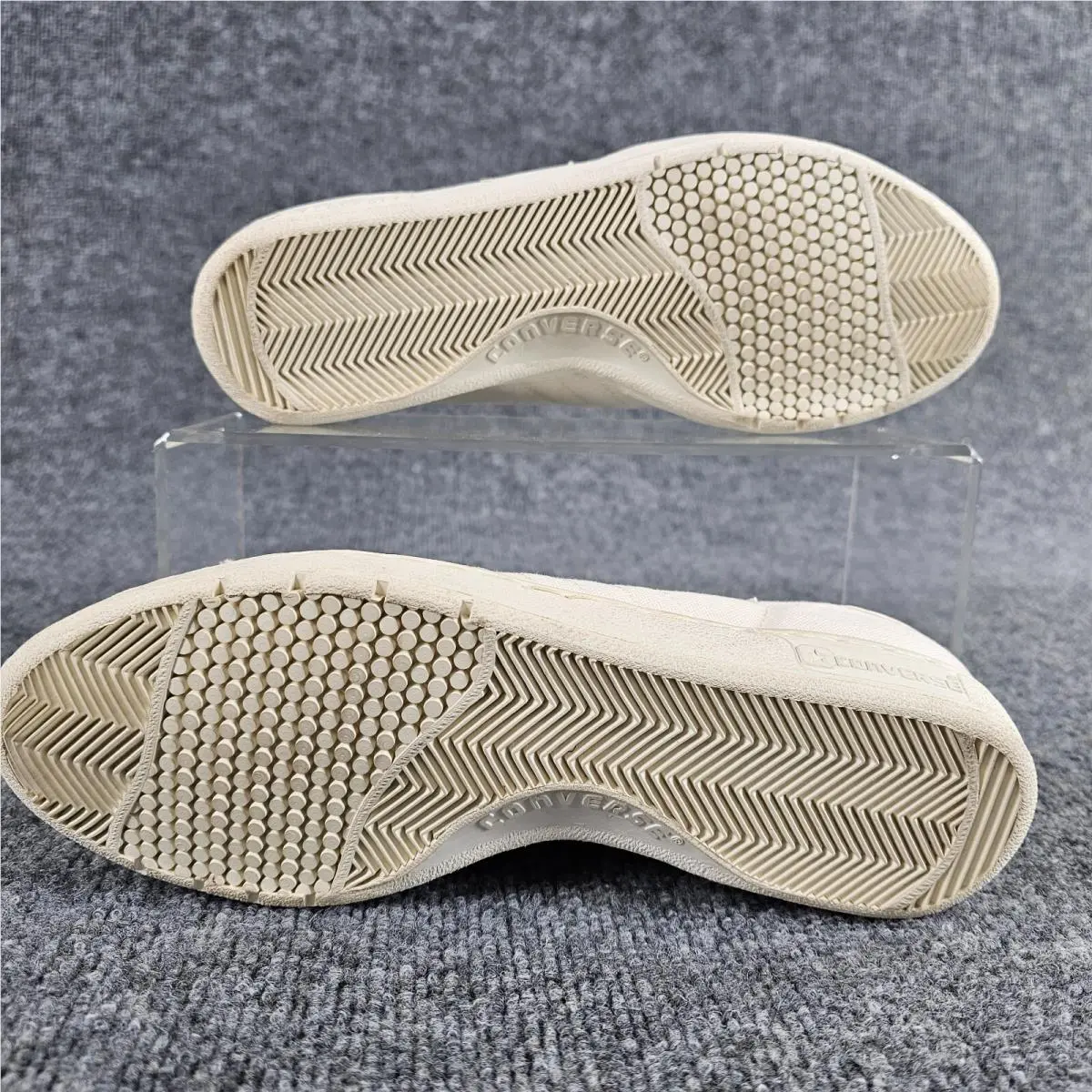 Converse shoes - White 15