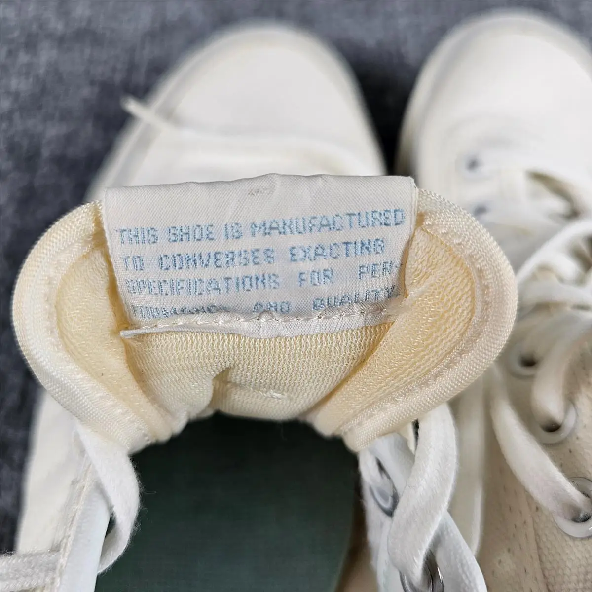 Converse shoes - White 5