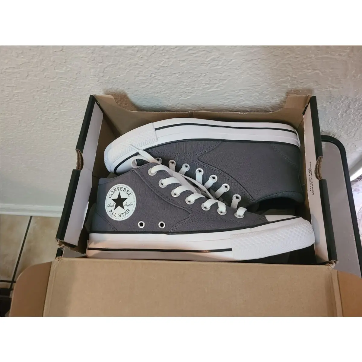 Converse Chuck Taylor All Star Malden Mens Size 8 / Womens 10