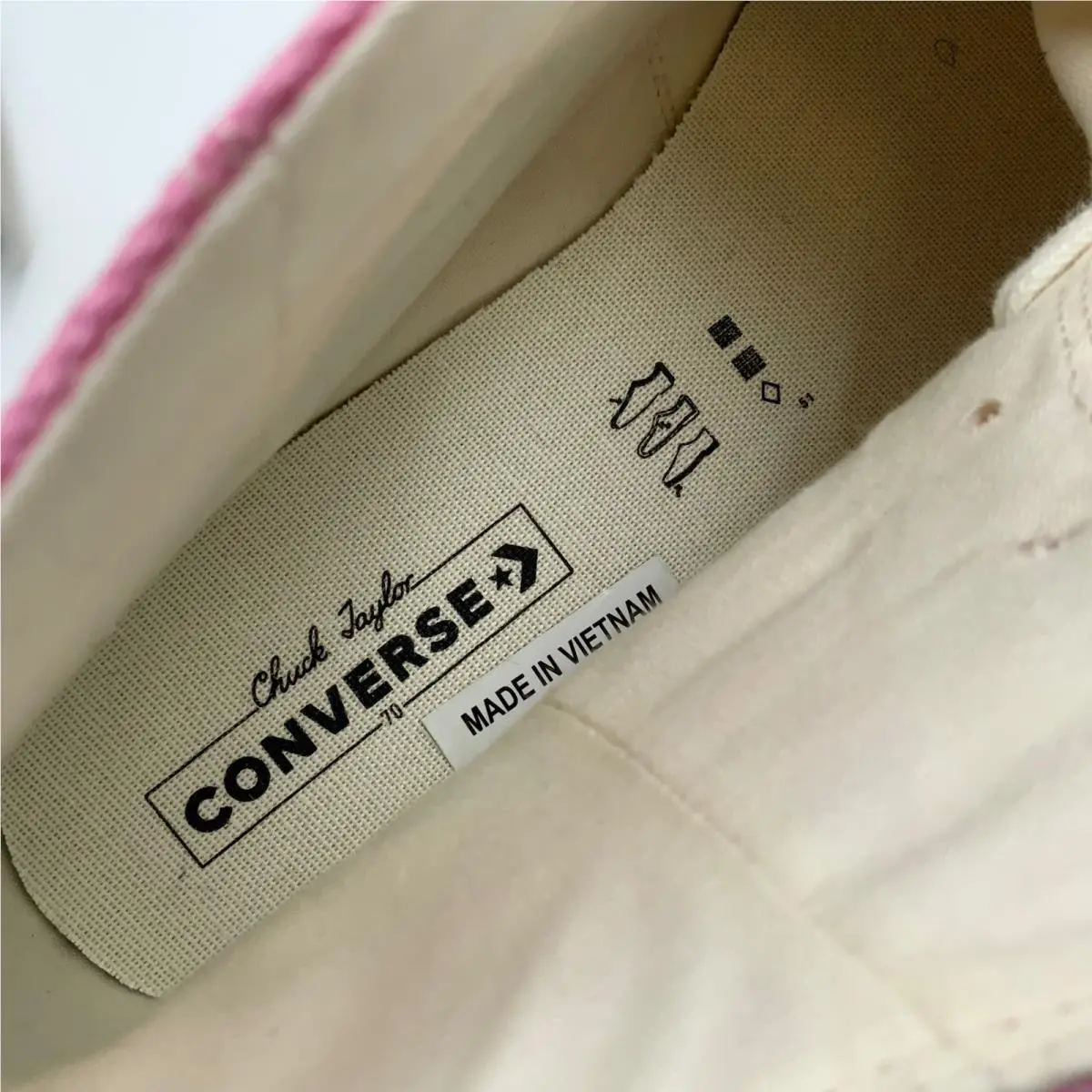 Converse shoes - Chuck 70 Pride Rainbow Stripes - Multicolor 7