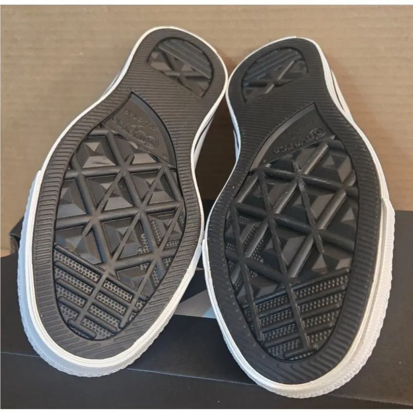Converse shoes - Converse All Star Chucks - All Star Chucks - A16519F - Black/Altitude Lilac/White (UPC: 194435650524) 4
