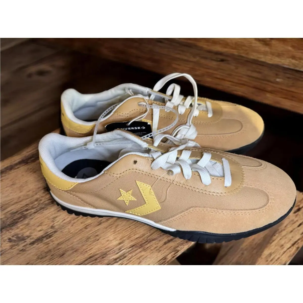 Converse Classic Suede Canvas Low Top Athletic Sneakers Yellow Mens 7 Womens 8.5