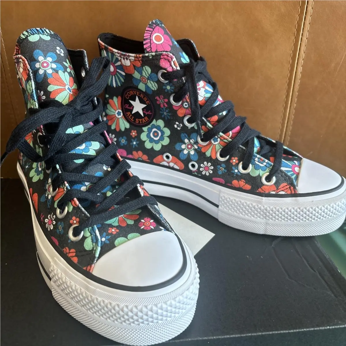 Converse shoes - Converse Chuck Taylor - Chuck Taylor - Multicolor 0