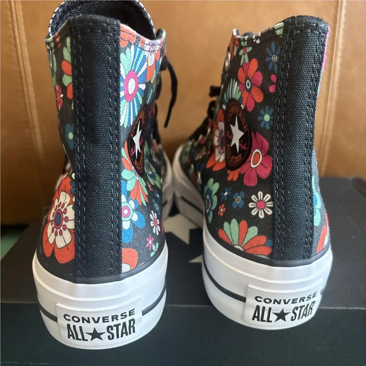 Converse shoes - Converse Chuck Taylor - Chuck Taylor - Multicolor 3