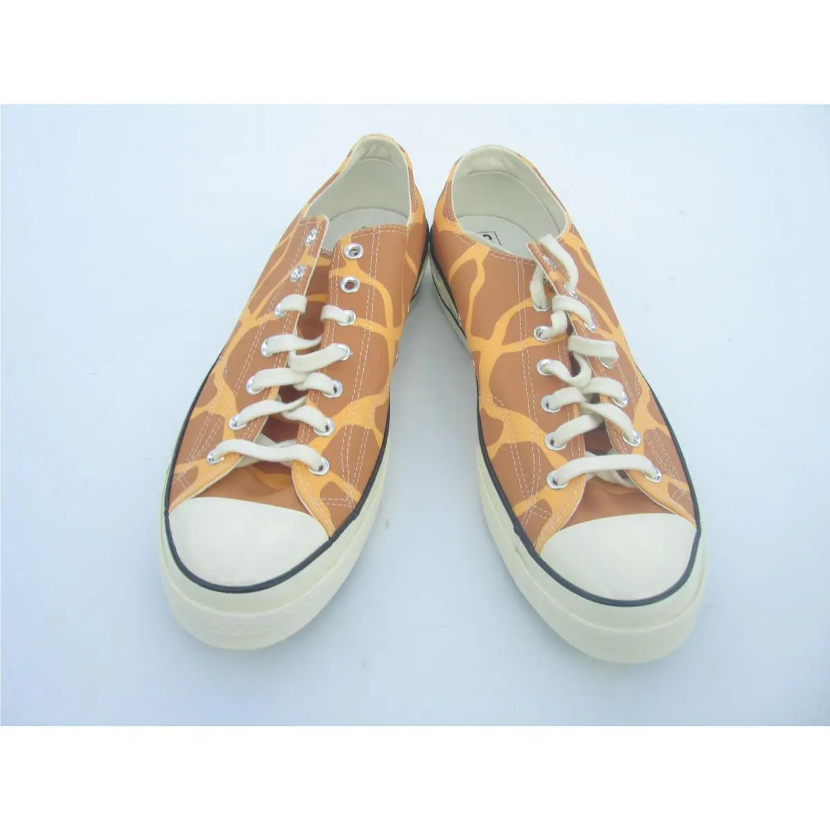 Converse® Sneakers Giraffe Color • Size 13 • Chuck 70s™ • Low-top • 167810C