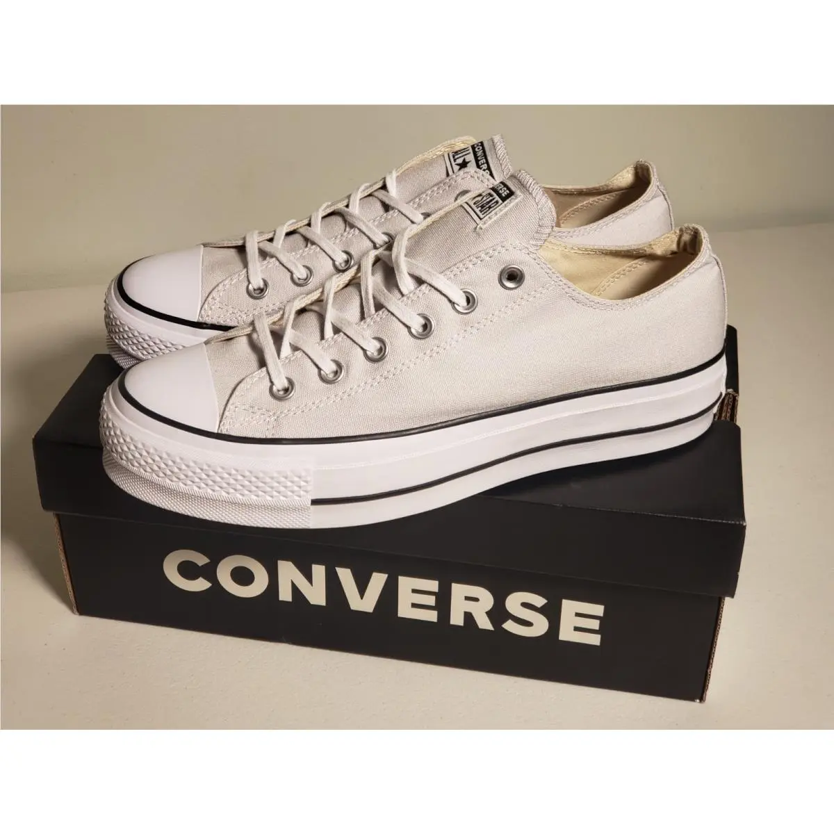 Converse Chuck Taylor All Star Lift Ox Platform Sneakers Low Top Women`s Sz 10.5