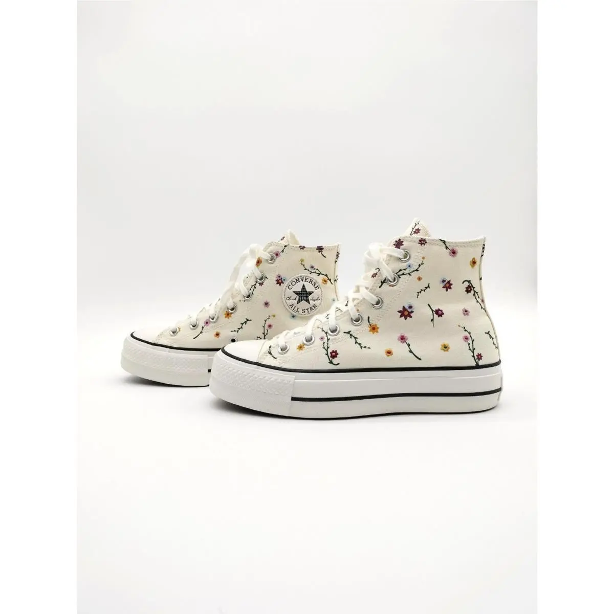 Converse shoes - Converse Chuck Taylor - Chuck Taylor - 15536C - Cream 2