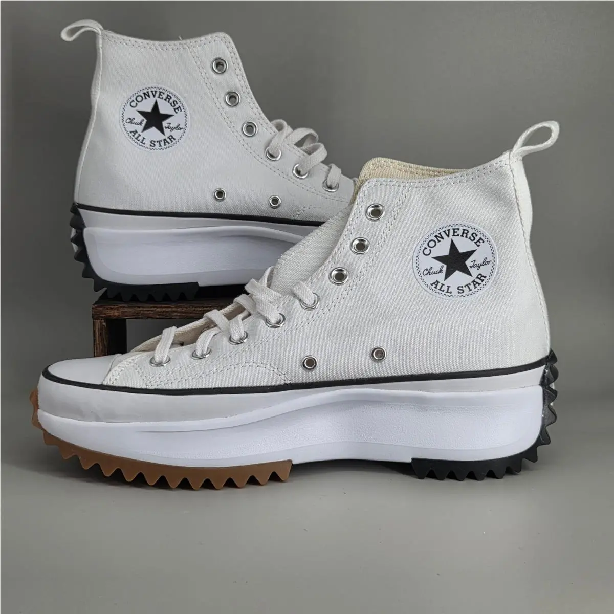 Converse Run Star Hike Hi Mens 9 Womens 10.5 White Platform Chunky Streetwear