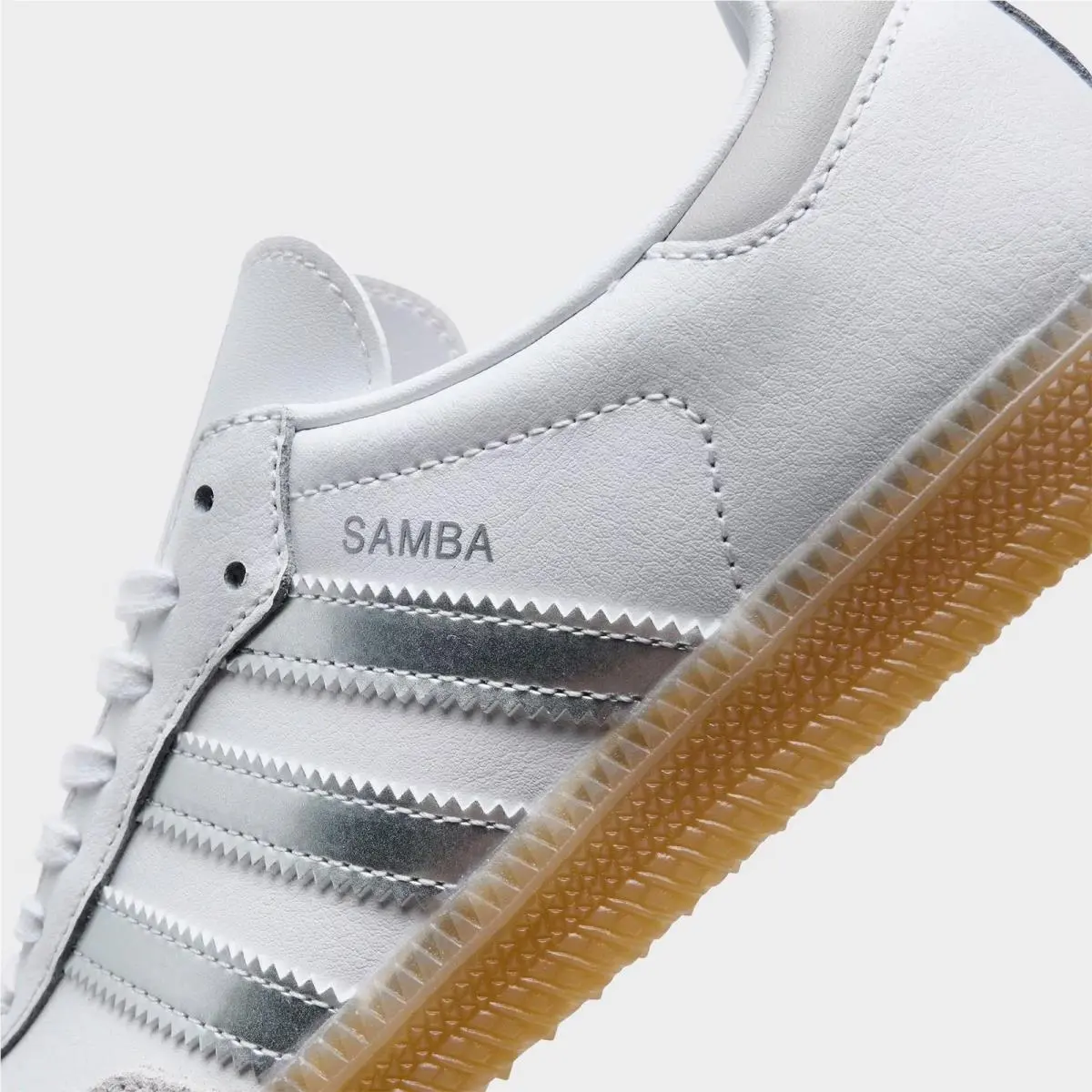 Adidas shoes - KH8366 100 - White/Metallic Silver 0