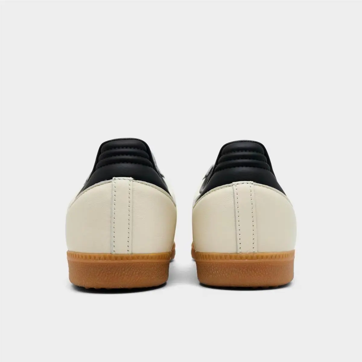 Adidas shoes - ID0478 250 - Cream White/Black/Sand Strata 2