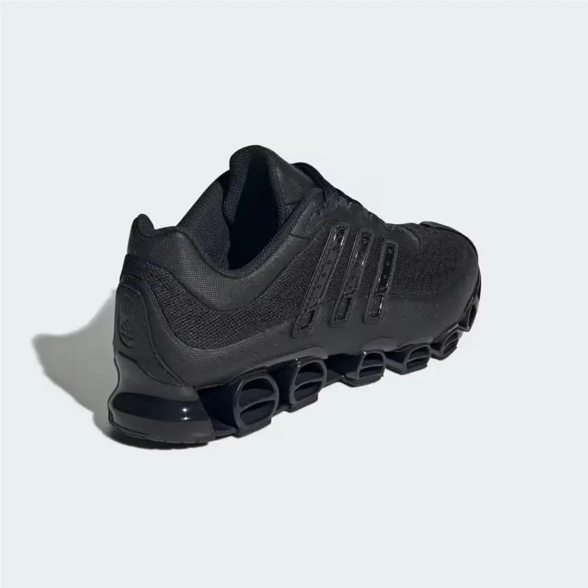 Adidas shoes - Core Black / Core Black / Carbon