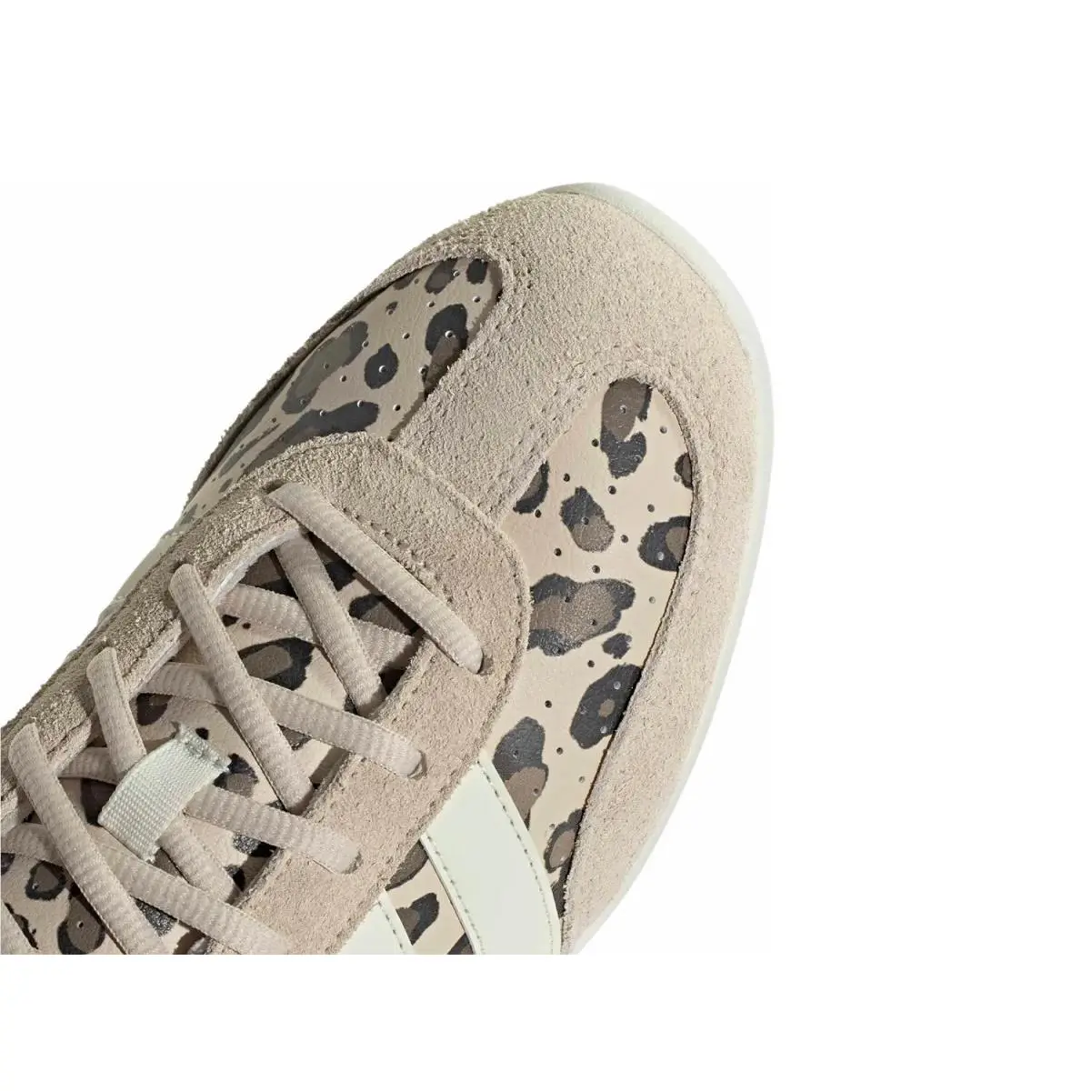 Adidas shoes - Ivory/Black 18