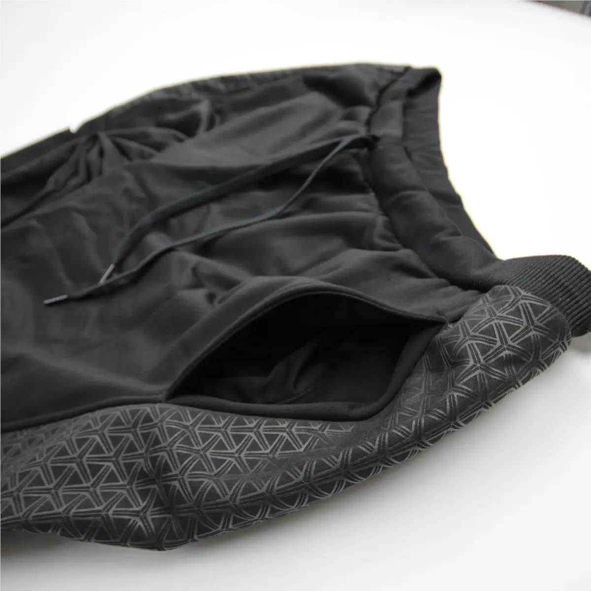 Adidas clothing - Black 6