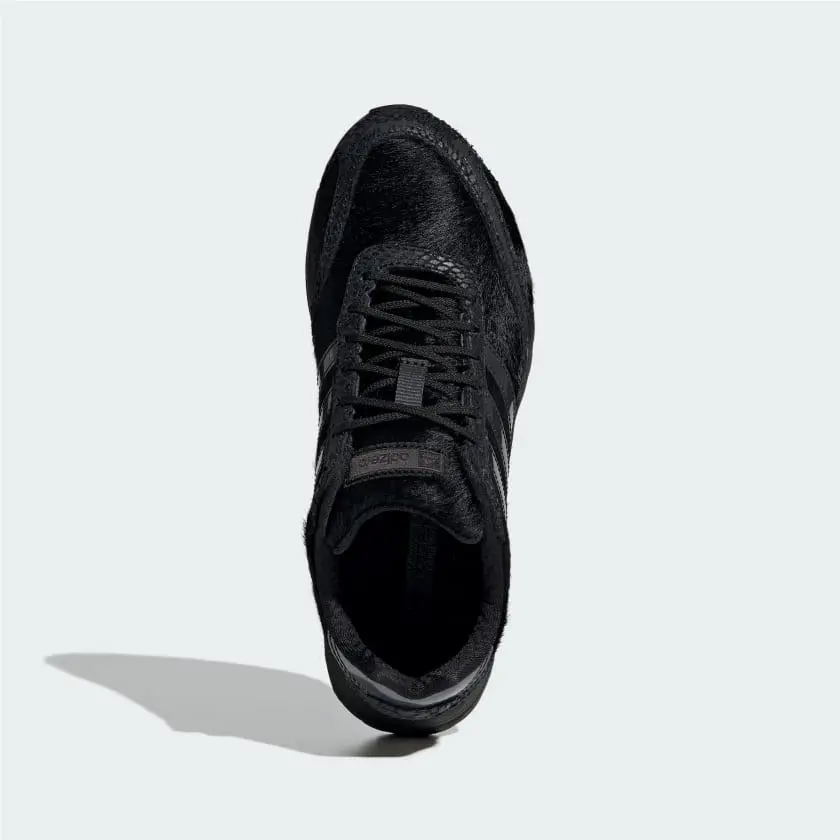 Adidas shoes - Core Black / Core Black / Carbon 14