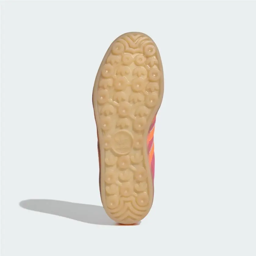 Adidas shoes - Lucid Pink / Lucid Orange / Gum 1