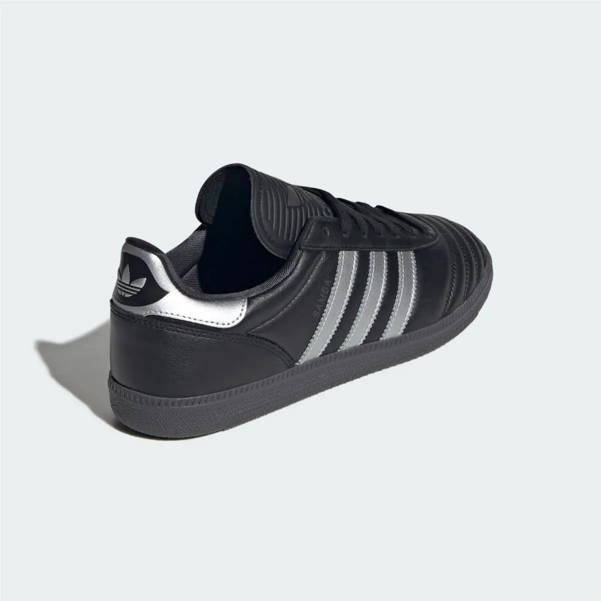 Adidas shoes - Black/Silver 6
