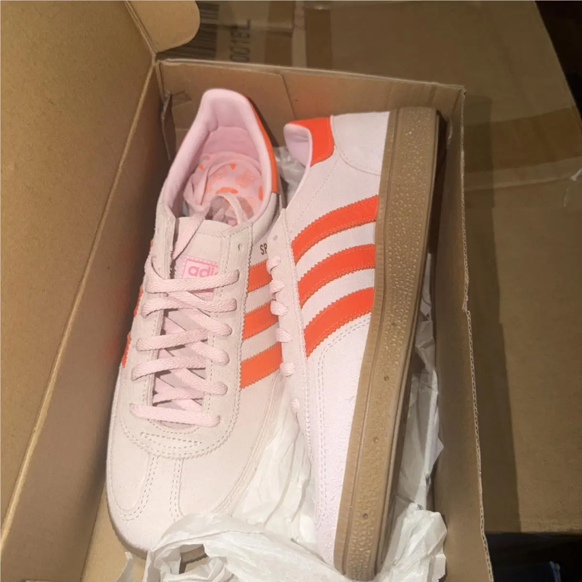 Adidas Handball Spezial Clear Pink Orange” Colorway Women’s Sz 9. JS0250