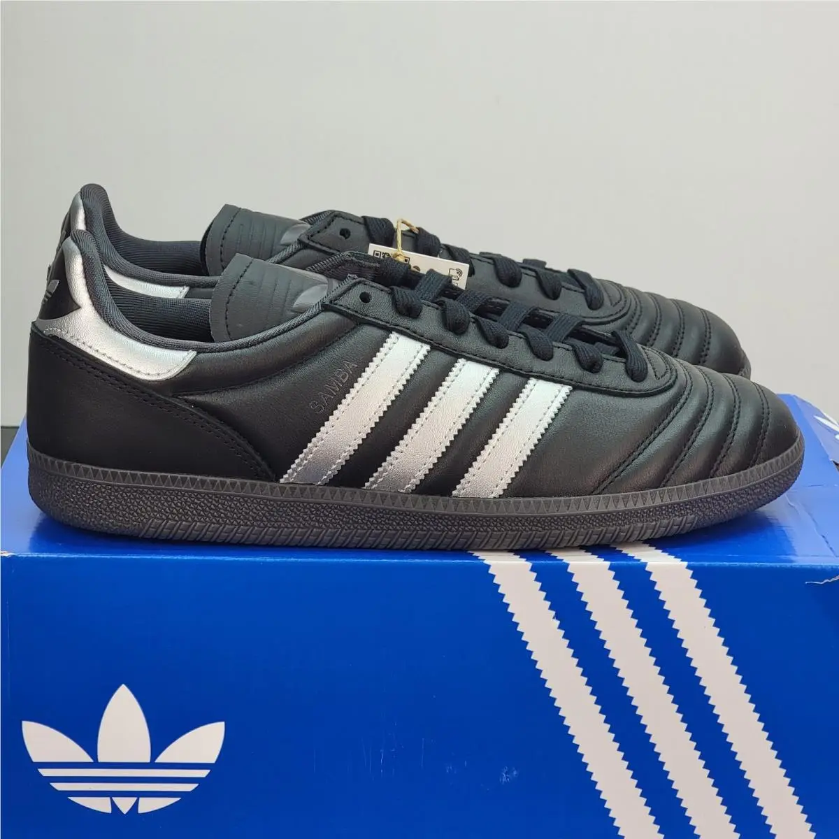 Adidas shoes - adidas Samba OG - Samba - HQ9241 - Black 2