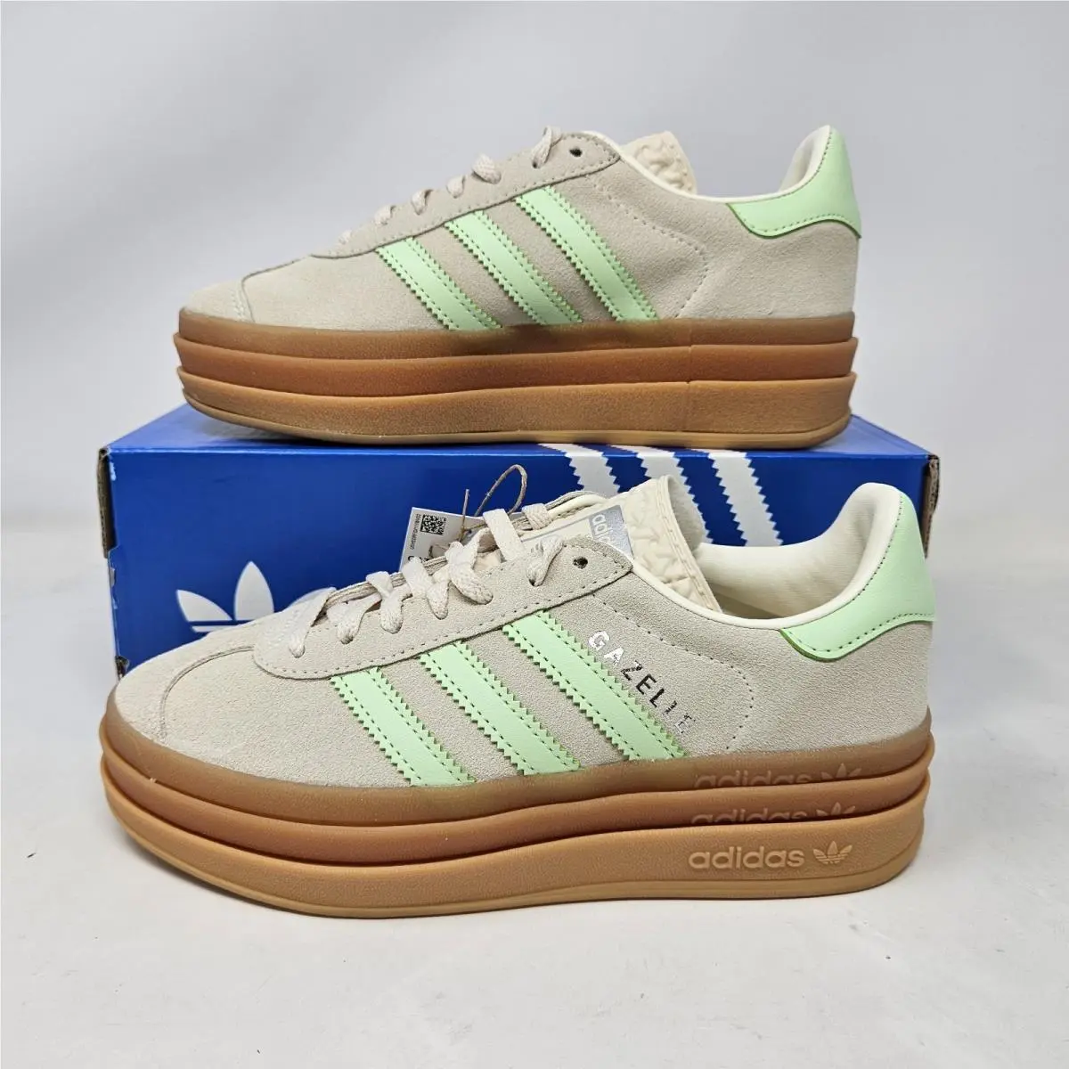 Adidas Gazelle Bold J Green Gum Suede Platform / JQ7410 / Youth 5 Women`s 6