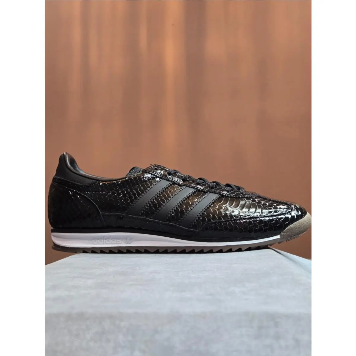 Adidas Originals SL 72 OG Black Carbon Snakeskin IH9170 Women`s 8W / 7Y