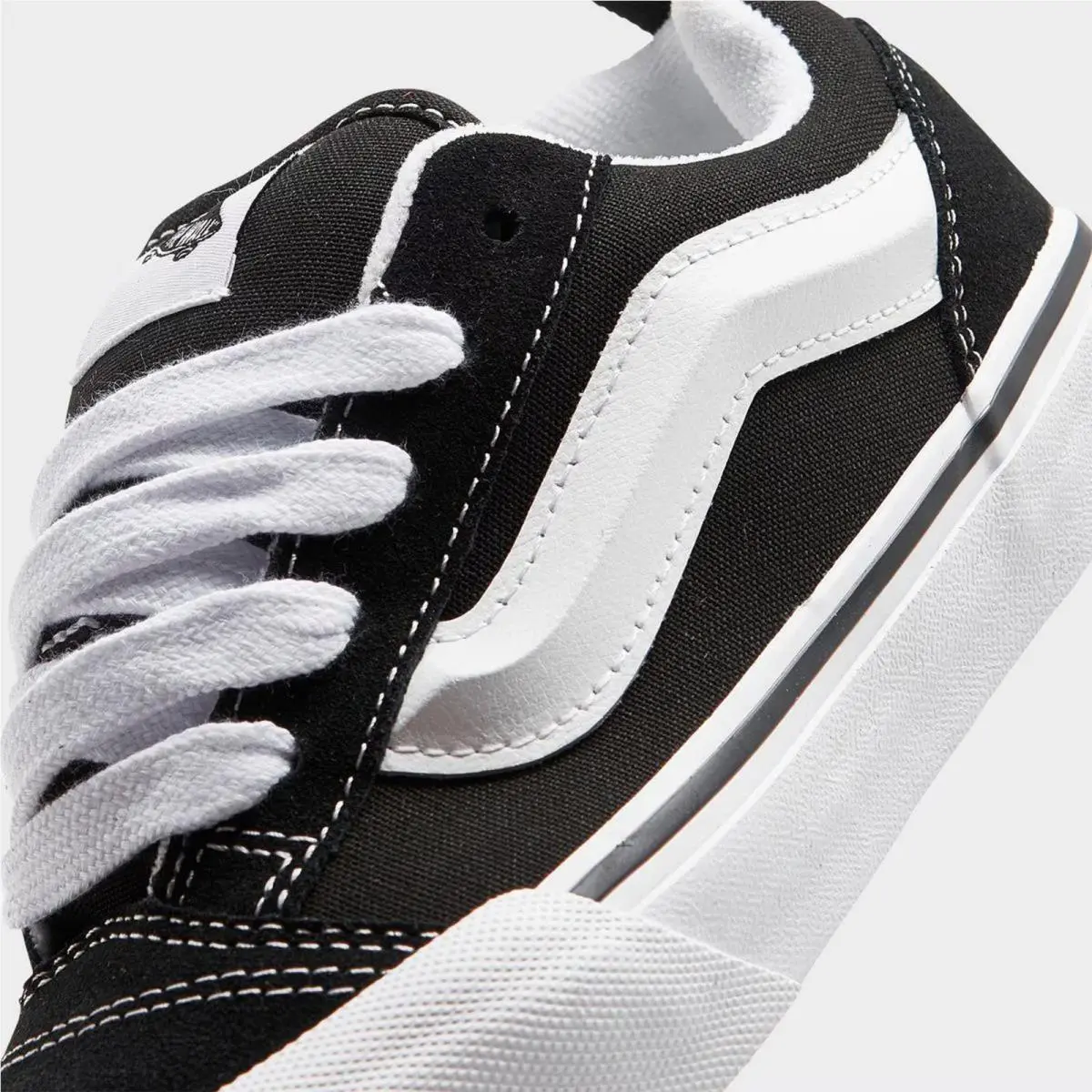 Vans shoes - 00CYU6BT 001 - Black/White 0