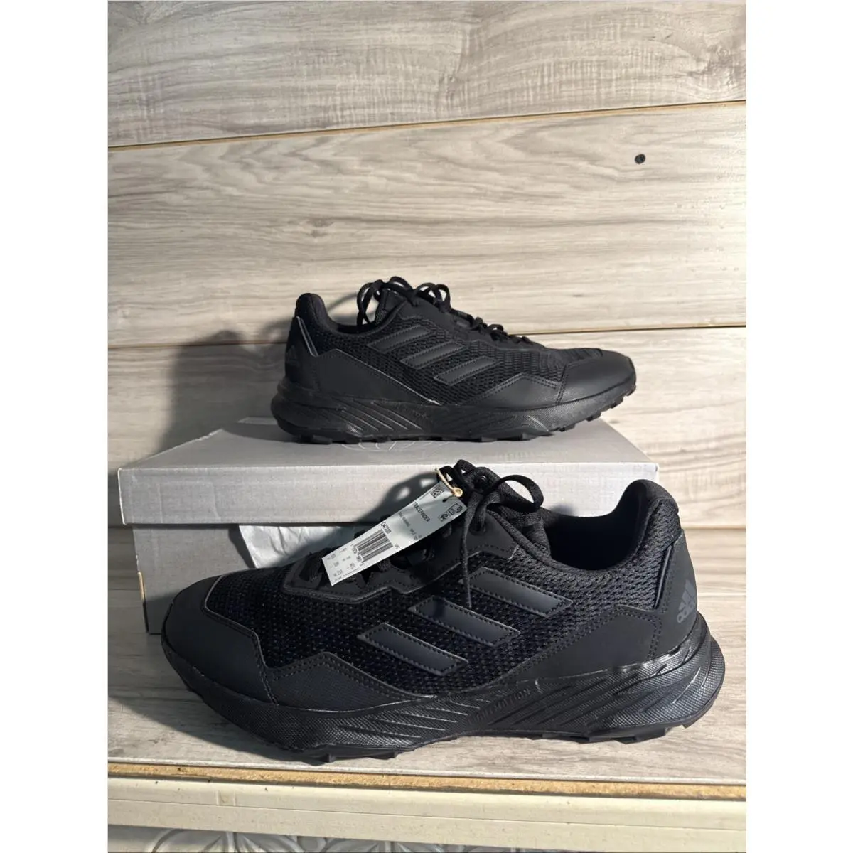Adidas Tracefinder Sneakers Shoes Mens Size 10.5 Black Low Top Lace Up Q47235