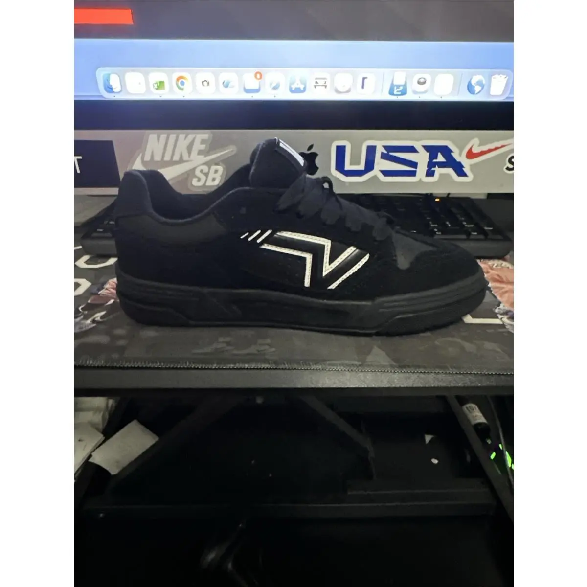 Vans shoes - VANS Upland - Upland - VN000D25B8C - Black 0