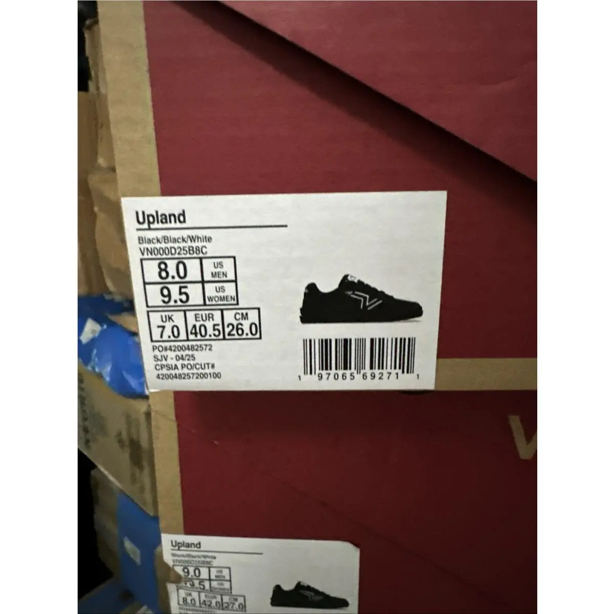 Vans shoes - VANS Upland - Upland - VN000D25B8C - Black 5