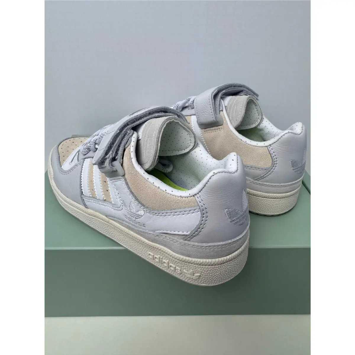 Adidas shoes - adidas Forum Low - Forum Low - FZ4389 - White 0