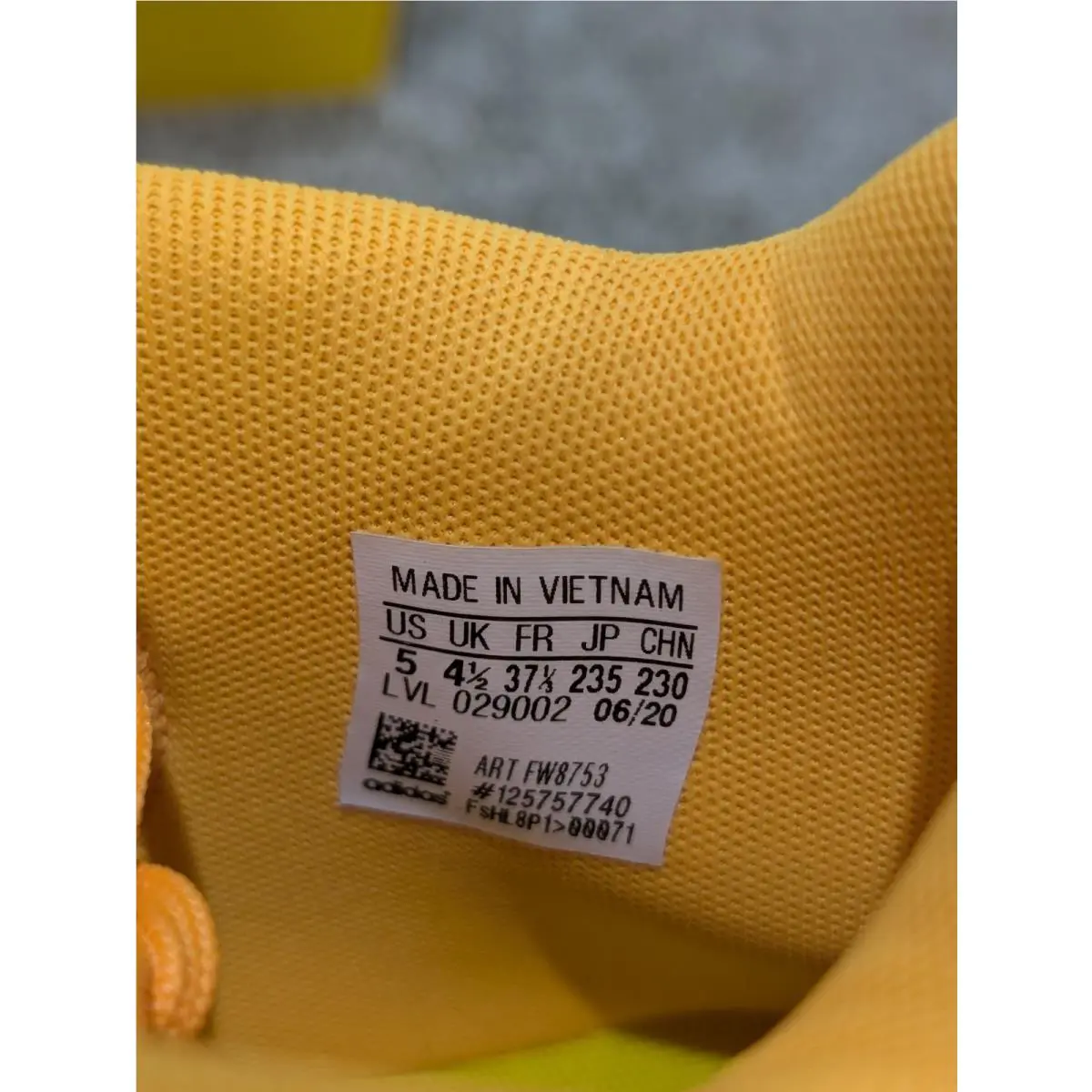 Adidas shoes - Adidas	D.O.N. Issue 2 - Issue - Yellow 5
