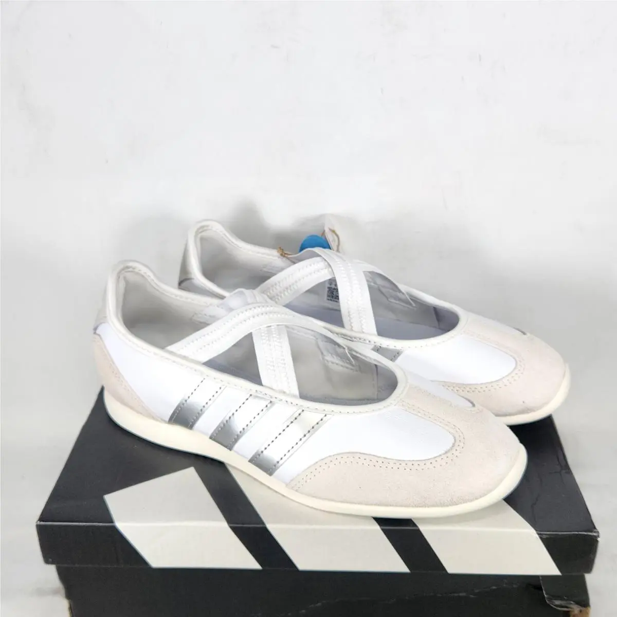 Adidas shoes - adidas Barreda - Barreda - HQ7400 - White 2