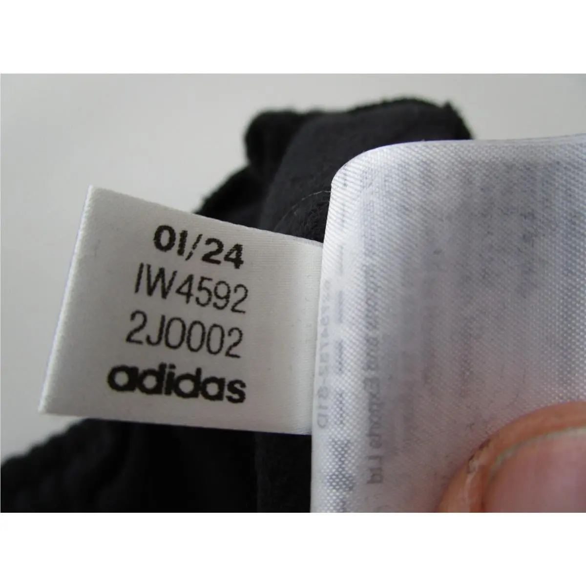 Adidas clothing - Black 6