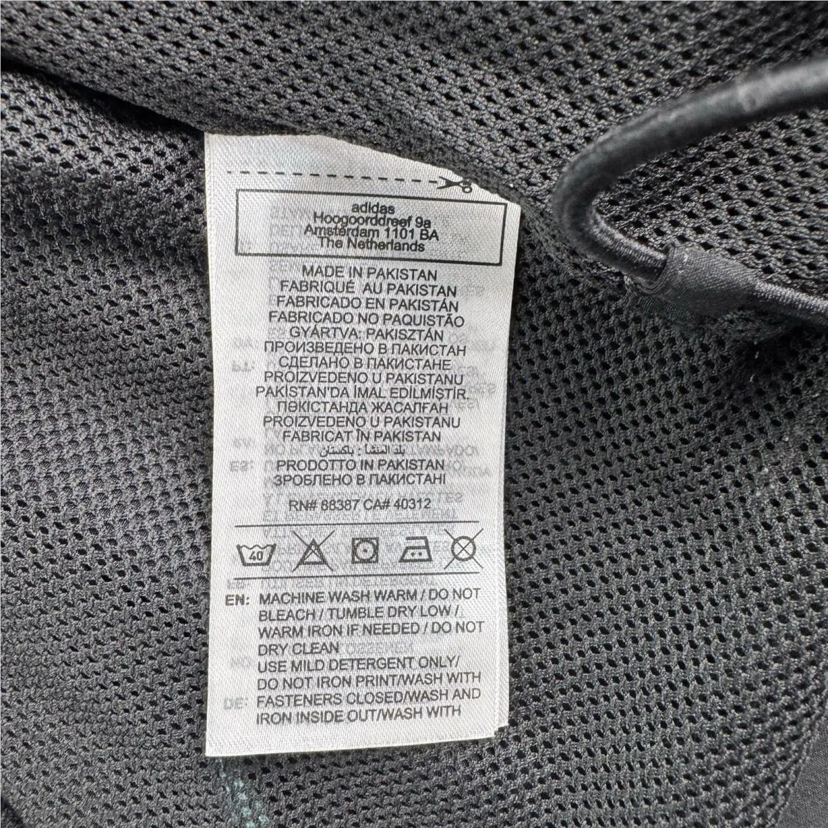 Adidas clothing - Adidas Audi Revolut Audi Formula 1 - Black 9