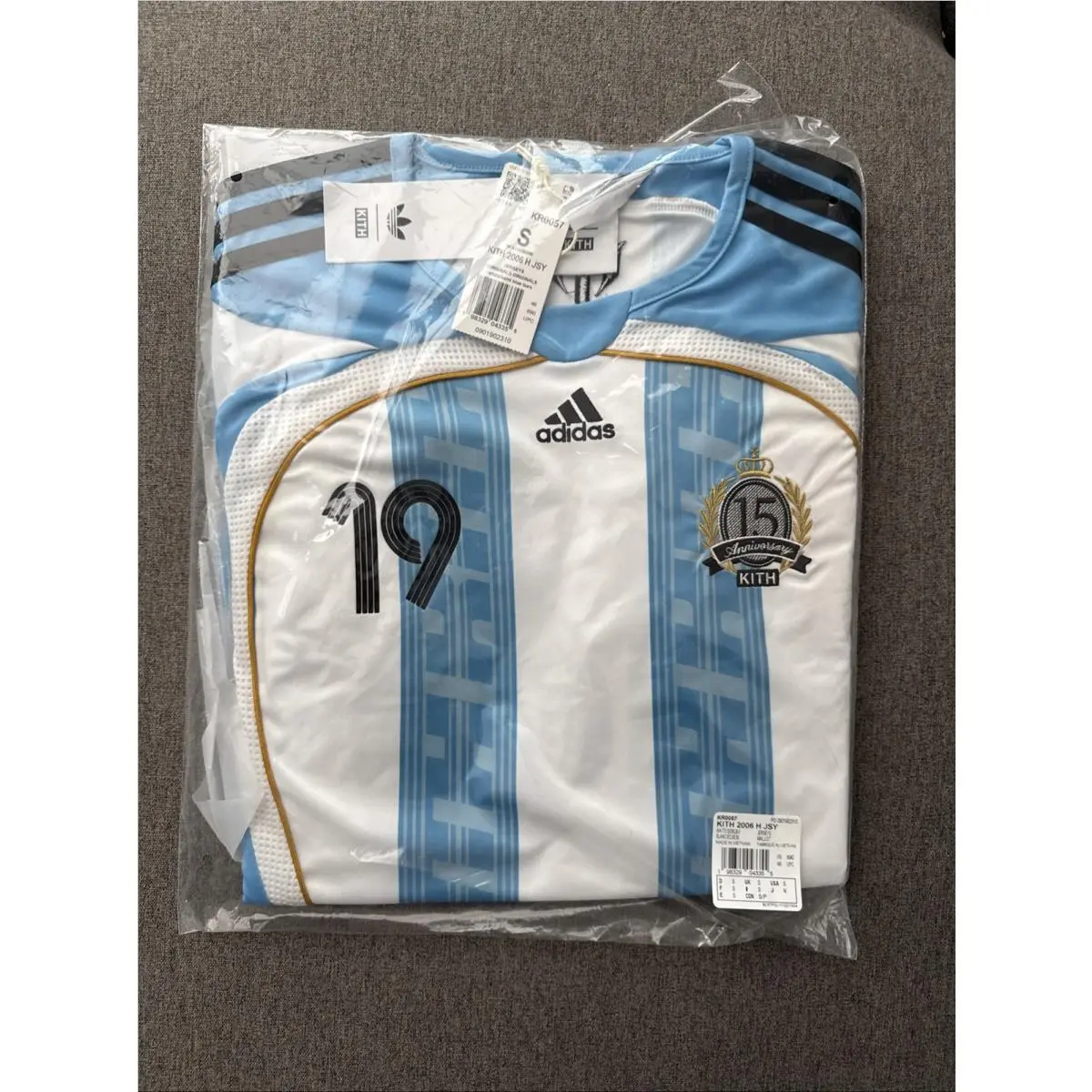 IN Hand Kith X Adidas X Messi White and Blue Soccer Jersey Size Small