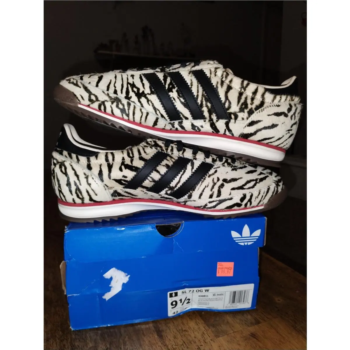 Size 9.5 Adidas SL 72 OG Zebra Sneaker Off White Core Black Scarlet KH8811